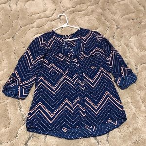 Patterned 3/4 sleeve dress shirt